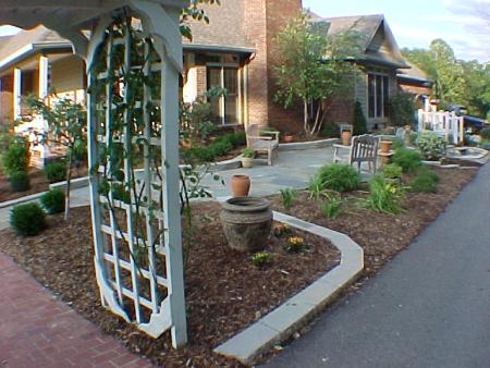 Garden Patio in Trafalgar